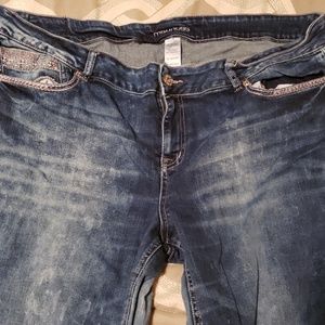 Maurices jeans